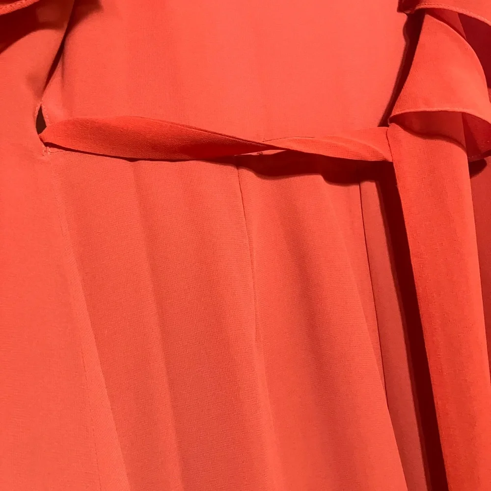 NWT DVF Red Maxi Wrap Around & Tie in Front - size Small - Picture 6 of 7